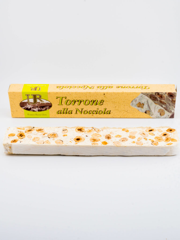 Torrone alle nocciole